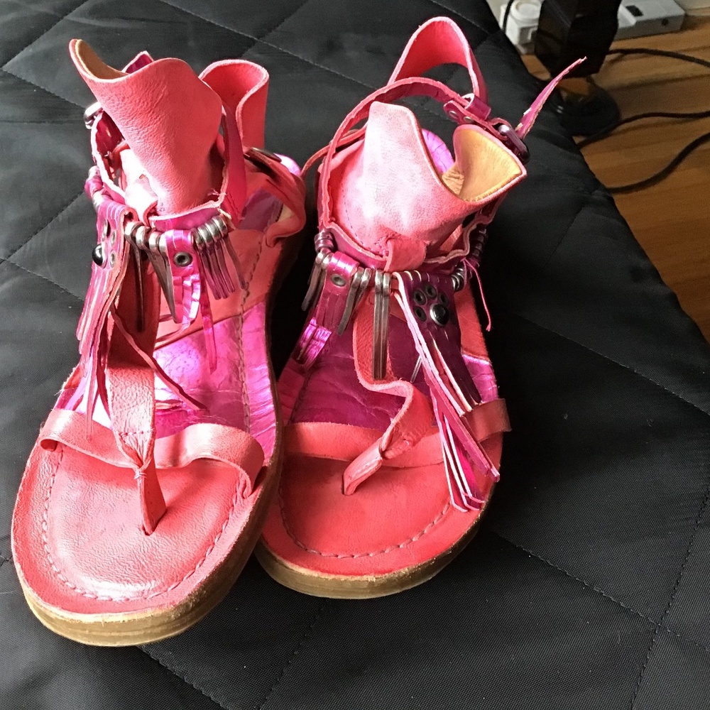 AS98 Sandals